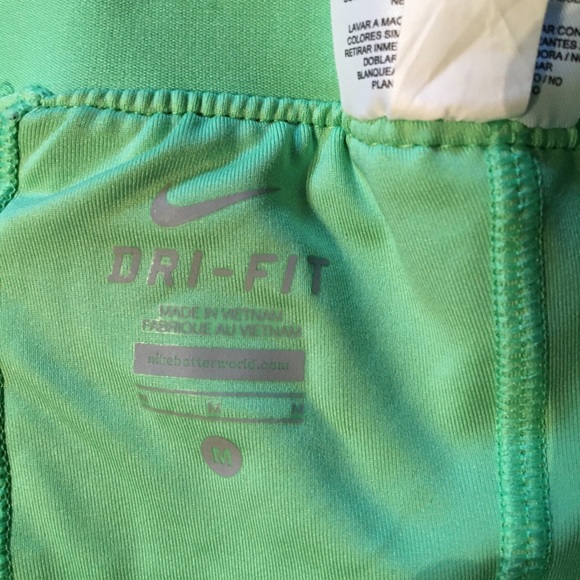 Nike Dry Fit Shorts - Picture 4 of 4
